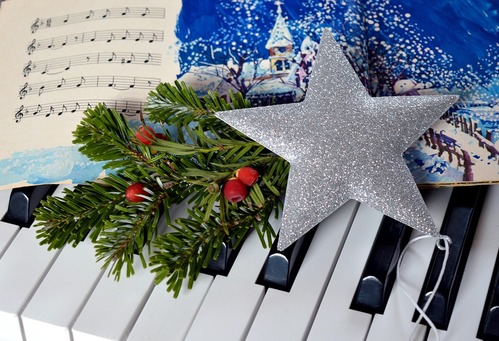 ZIMNÍ ROZSVÍCENÁ TVRZ