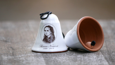 Keramické zvonečky s Boženou Němcovou