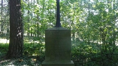 Pomník na hrobě svobodníka Baiera