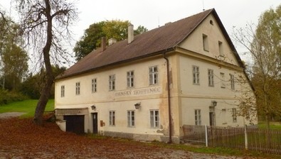 Panský hostinec s kuželníkem