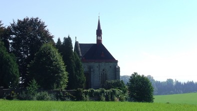 Hřbitov s kaplí