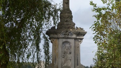 Pískovcový kříž