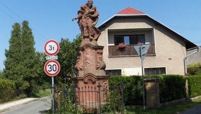 Socha sv. Josefa s Ježíškem
