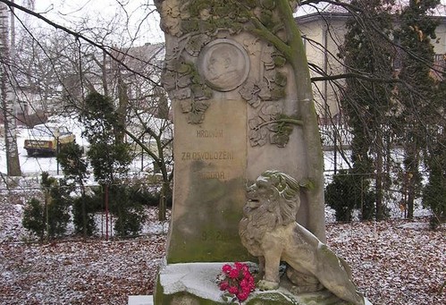 Pomník hrdinům za osvobození národa